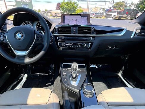 Used 2019 BMW 230i Coupe w/ Convenience Package RWD image 16