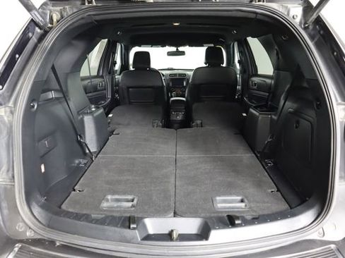 Certified 2018 Ford Explorer XLT w/ Equipment Group 202A image 36