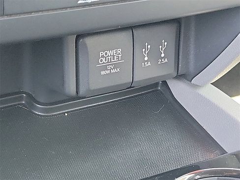 Used 2016 Honda Pilot Elite image 12