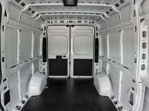 New 2026 RAM ProMaster 3500 w/ Cold Weather Group FWD image 29