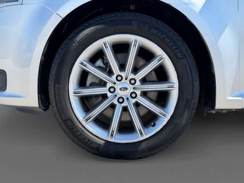 Used 2014 Ford Flex Limited FWD image 9