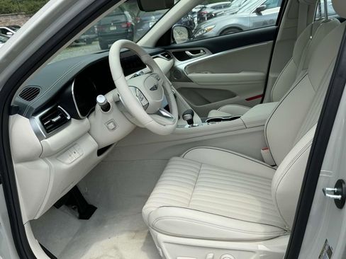New 2026 Genesis G70 2.5T Prestige image 13