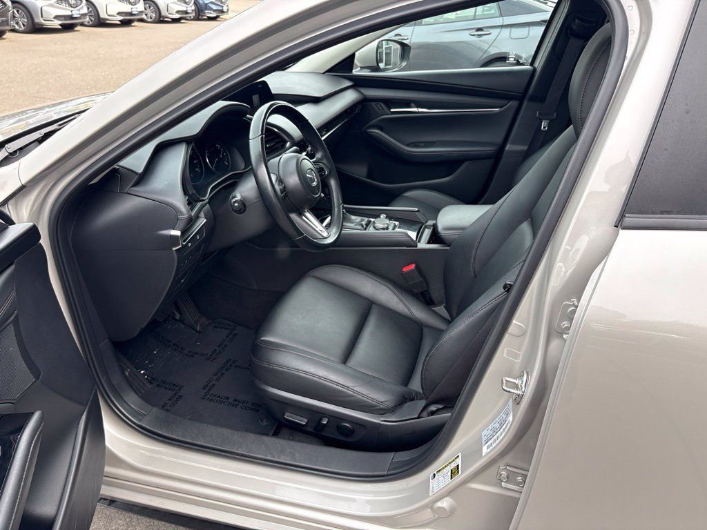 Used 2025 MAZDA MAZDA3 s FWD image 13