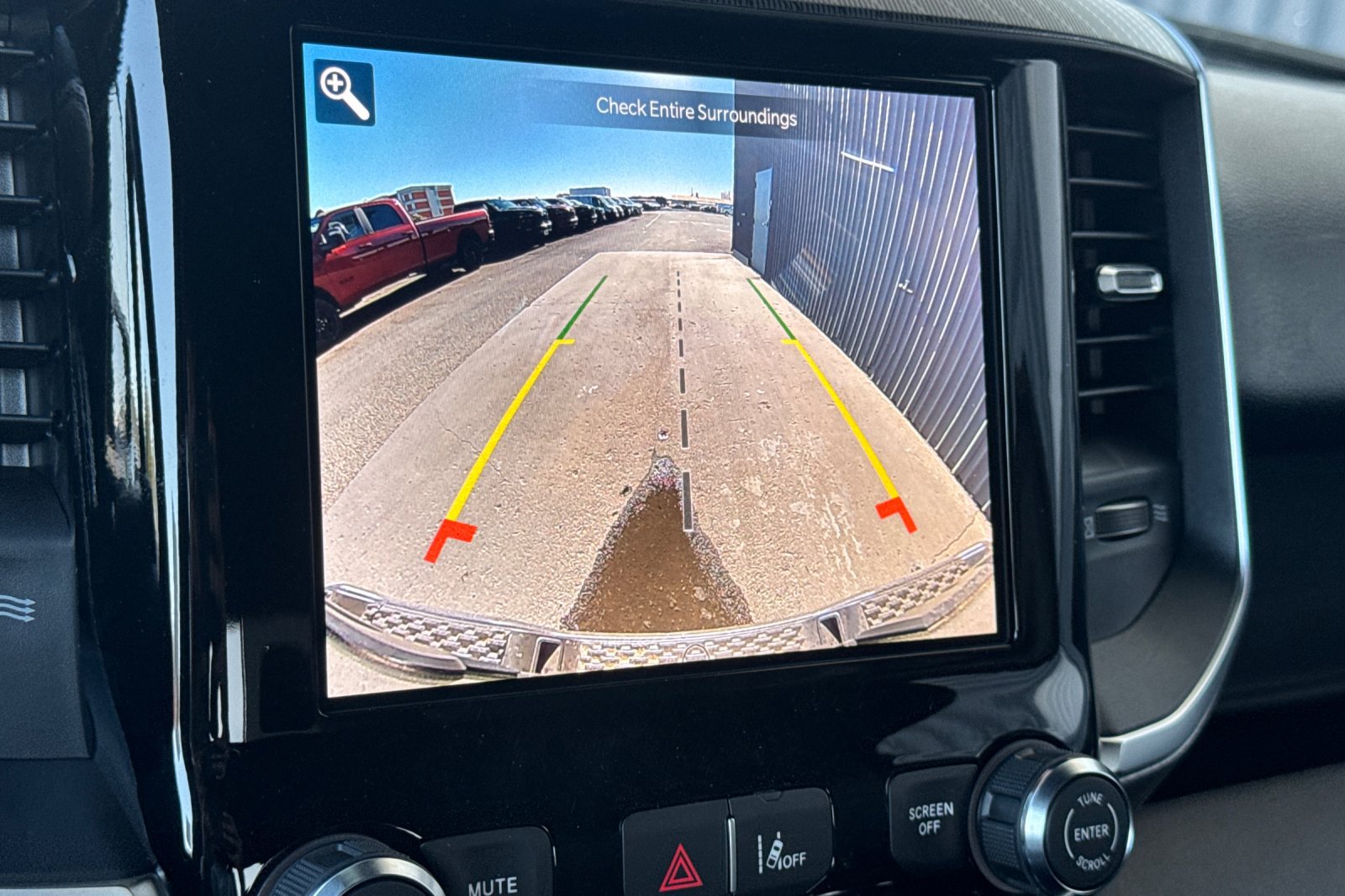 New 2026 RAM 1500 Express AWD/4WD image 17