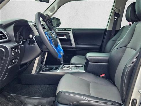 Used 2022 Toyota 4Runner SR5 Premium w/ Moonroof Package image 16