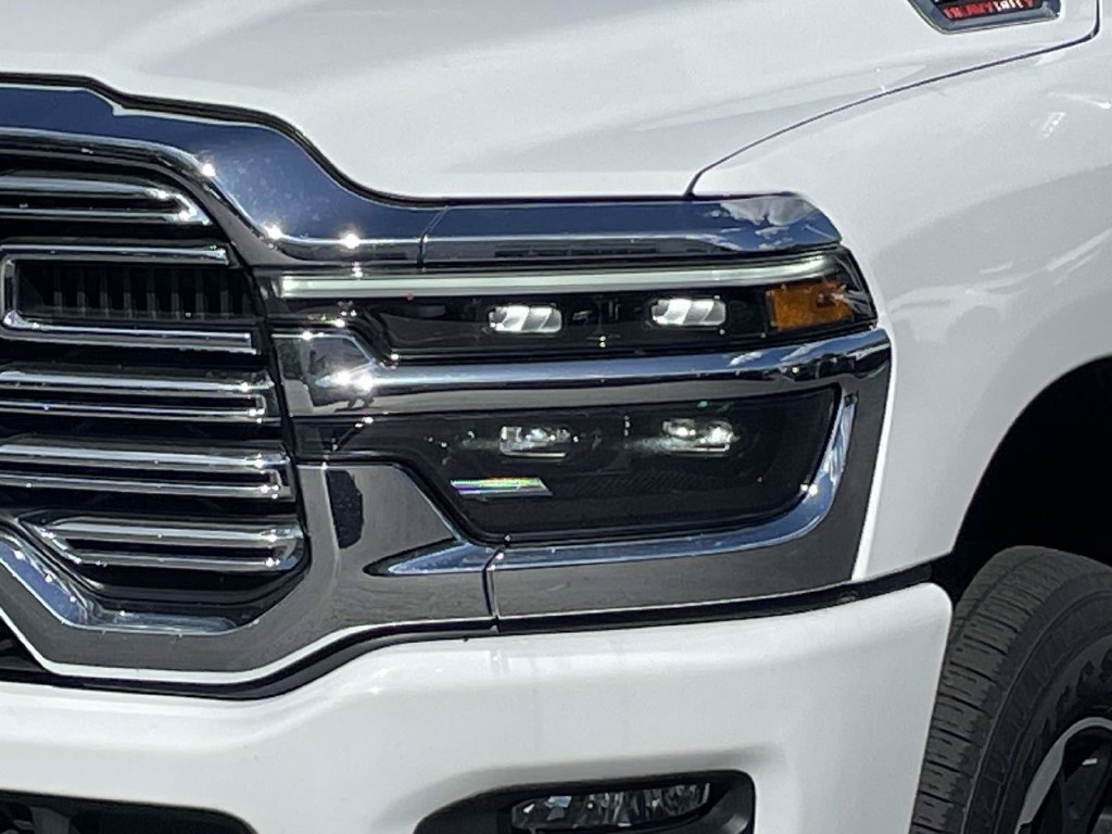 Used 2025 RAM 2500 Laramie AWD/4WD image 7