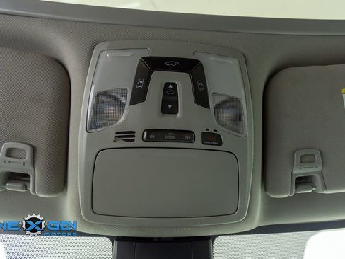 Used 2019 Toyota Sienna XLE w/ XLE Navigation Package AWD/4WD image 18