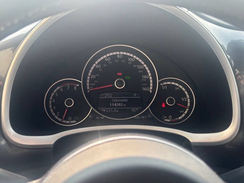 Used 2015 Volkswagen Beetle 1.8T FWD image 21