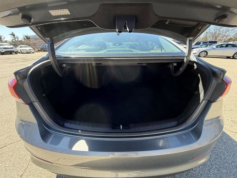 Used 2018 Hyundai Elantra Value Edition image 23