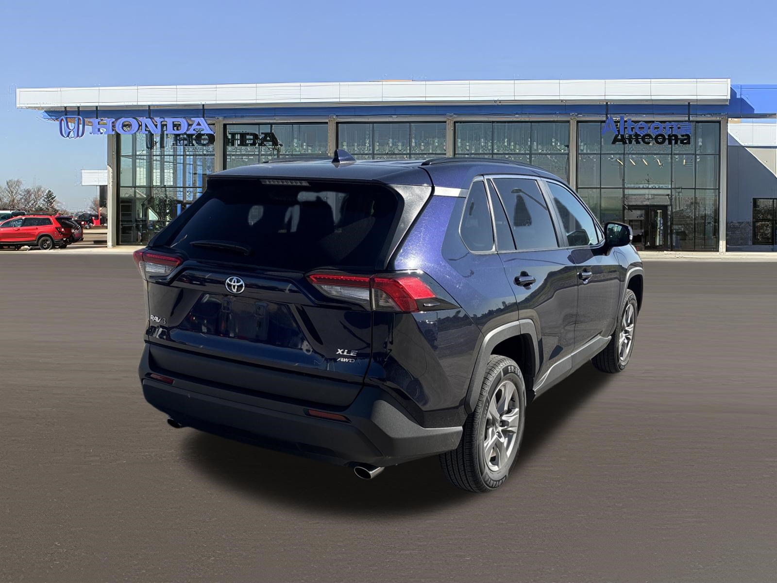 Used 2025 Toyota RAV4 XLE AWD/4WD image 5