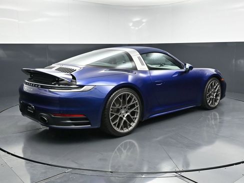 Certified 2024 Porsche 911 Targa 4S w/ Premium Package AWD/4WD image 5