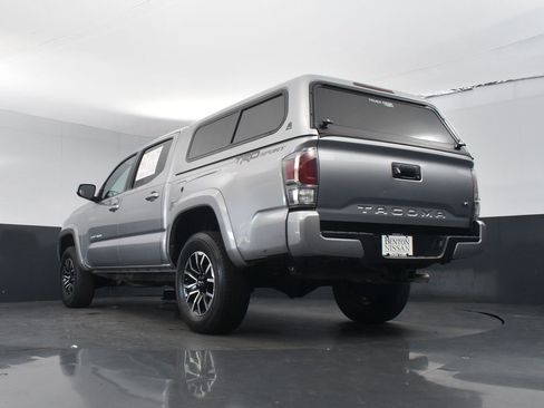 Used 2020 Toyota Tacoma TRD Sport image 21
