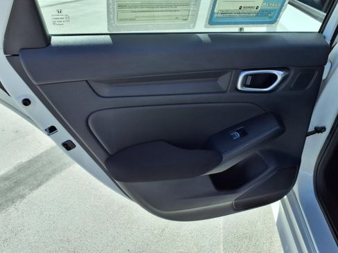 Used 2023 Honda Civic Sport image 24