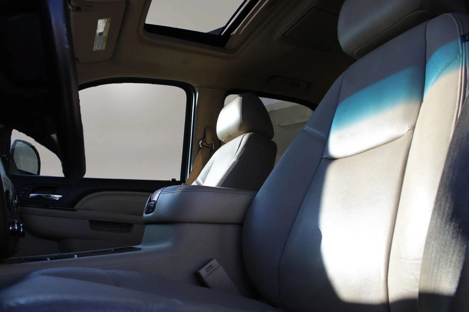 Used 2013 GMC Yukon Denali AWD/4WD image 15