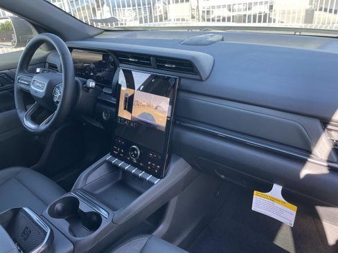 New 2026 GMC Terrain AT4 w/ Technology Package II image 29