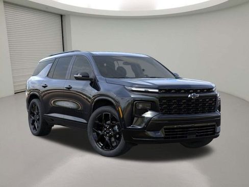 New 2026 Chevrolet Traverse RS w/ LPO, Floor Liner Package image 7