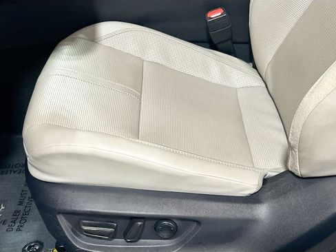 Used 2025 Toyota Camry XLE w/ Premium Package FWD image 17