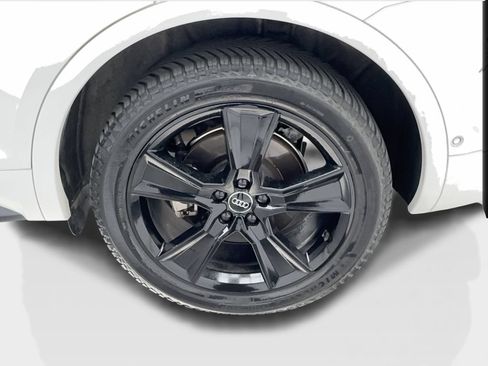 Used 2019 Audi Q5 Prestige w/ Prestige Package AWD/4WD image 11