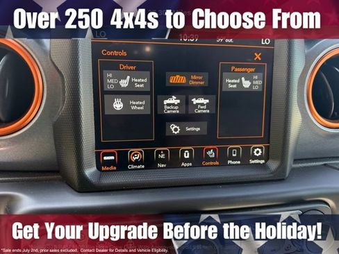 Used 2022 Jeep Gladiator Mojave w/ Dual Top Group AWD/4WD image 24