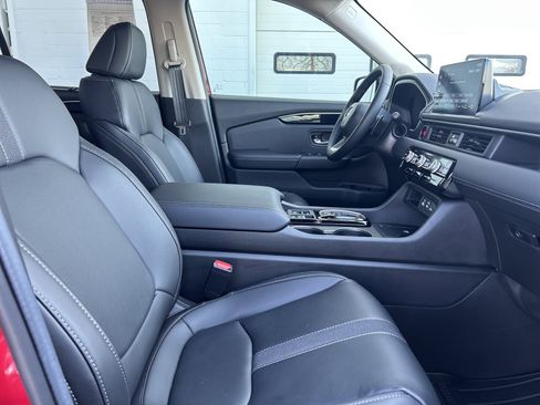 Used 2025 Honda Pilot EX-L image 22