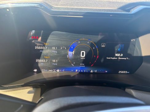 Used 2024 Chevrolet Colorado ZR2 w/ ZR2 Convenience Package III AWD/4WD image 18