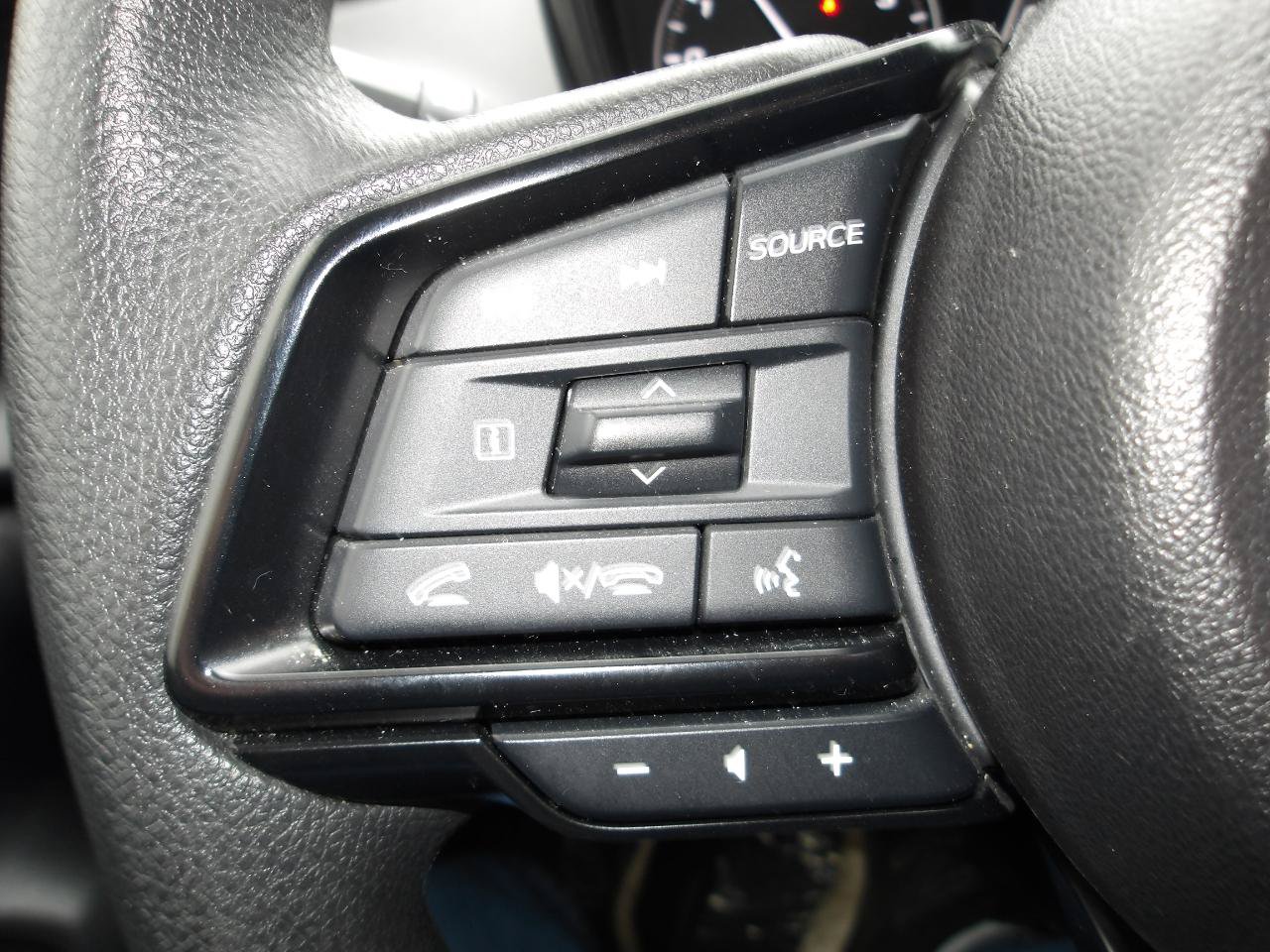 Used 2024 Subaru Crosstrek 2.0i Premium w/ Crosstrek Mirror Package AWD/4WD image 15