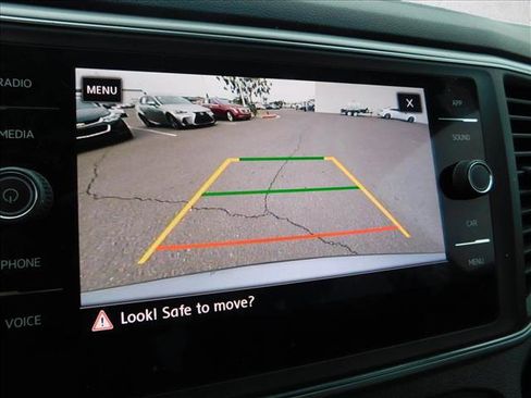 Used 2019 Volkswagen Atlas SE w/ Towing Package image 12