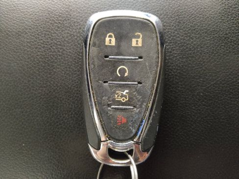 Used 2020 Chevrolet Malibu LS FWD image 32