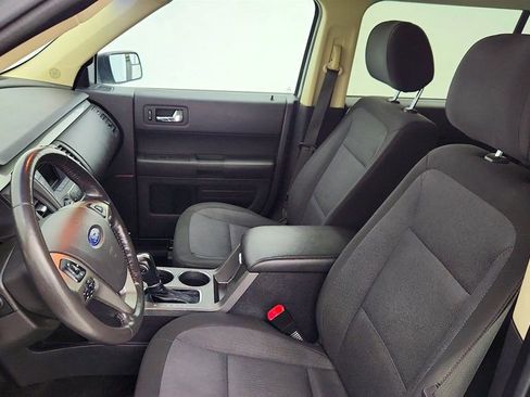 Used 2016 Ford Flex SE image 19