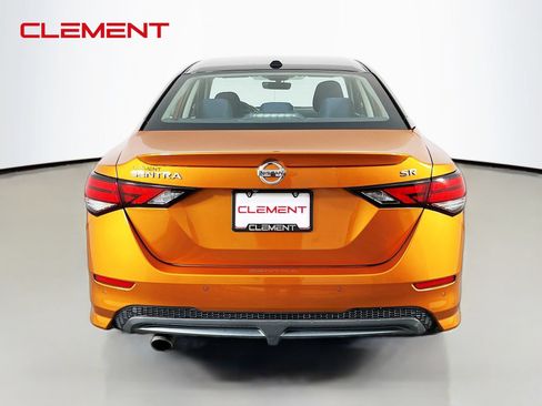 Used 2023 Nissan Sentra SR w/ Electronics Package FWD image 8