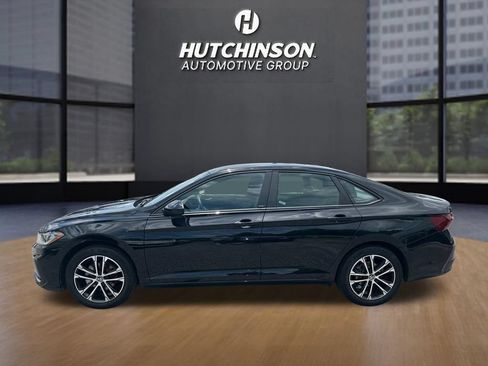 Used 2025 Volkswagen Jetta Sport FWD image 4
