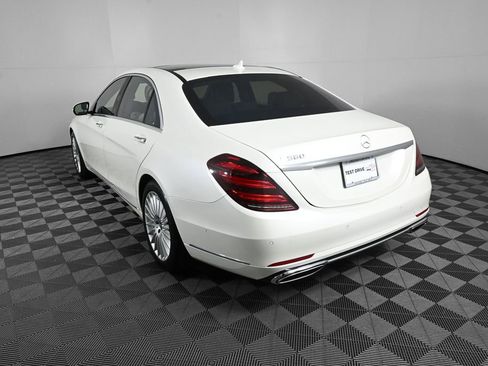 Used 2018 Mercedes-Benz S 560 Sedan image 4