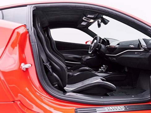 Used 2020 Ferrari 488 Pista Coupe RWD image 57