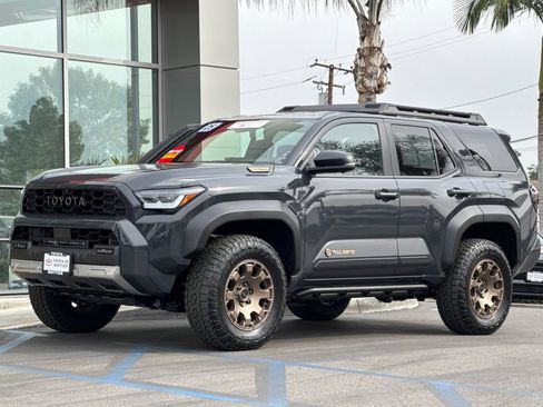 Certified 2025 Toyota 4Runner Trailhunter image 10