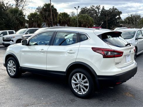 Used 2022 Nissan Rogue Sport SV image 25