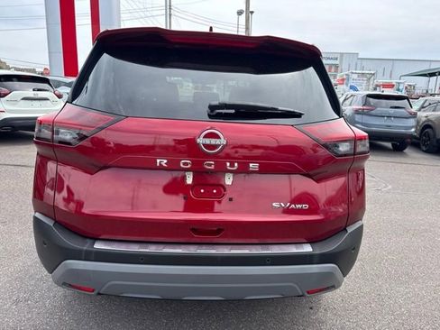 Certified 2023 Nissan Rogue SV w/ SV Premium B Package AWD/4WD image 5
