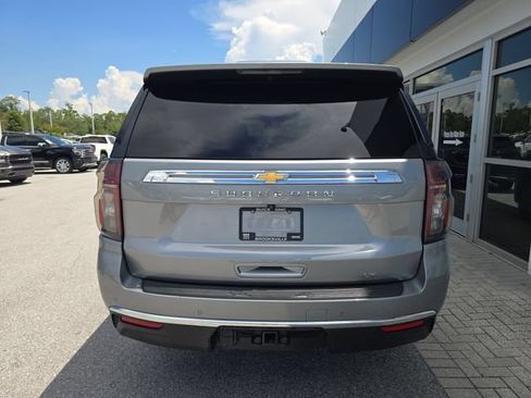 Certified 2024 Chevrolet Suburban LT AWD/4WD image 7