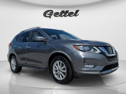 Used 2017 Nissan Rogue SV
