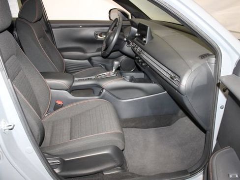 Used 2024 Honda HR-V Sport image 15