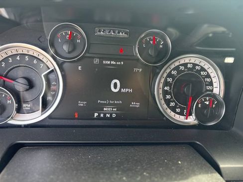 Used 2018 RAM 1500 Laramie w/ Convenience Group AWD/4WD image 12