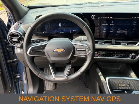 Used 2025 Chevrolet Equinox LT w/ Convenience Package II FWD image 7