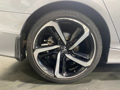 Used 2022 Honda Accord Sport image 9