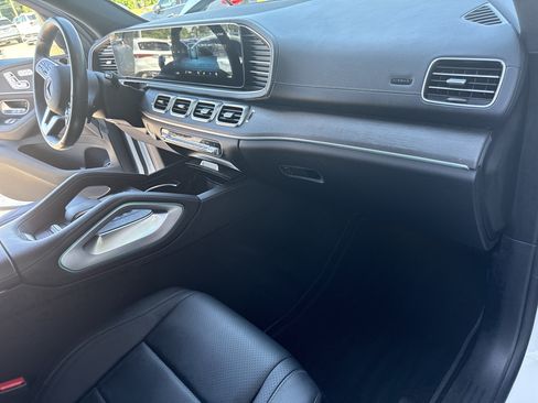 Used 2022 Mercedes-Benz GLS 450 4MATIC image 16