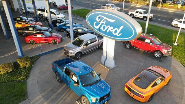 New 2025 Ford F150 Raptor AWD/4WD image 9