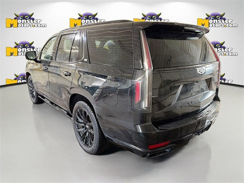 Used 2024 Cadillac Escalade Sport Platinum image 6