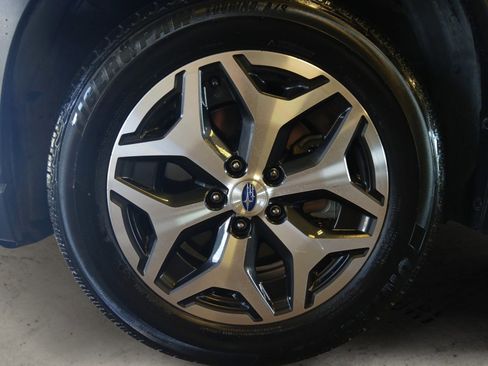 Used 2021 Subaru Forester Premium image 13