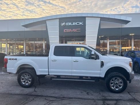 Used 2017 Ford F350 Lariat image 43