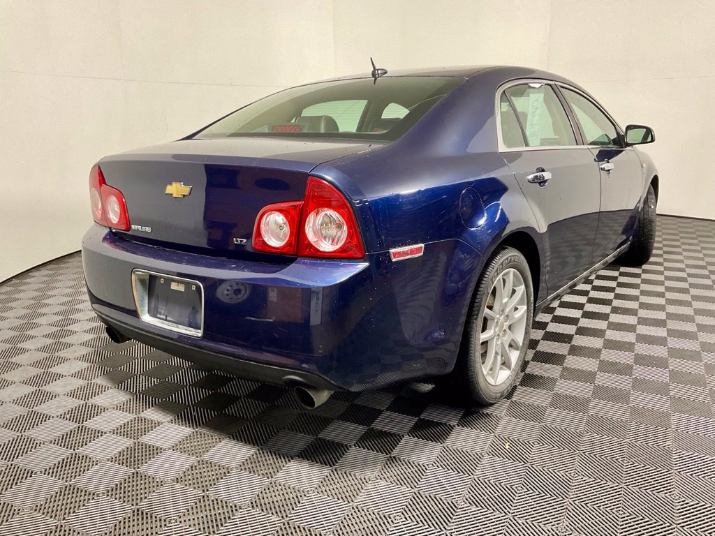 Used 2008 Chevrolet Malibu LTZ w/ Rear Power Package FWD image 15