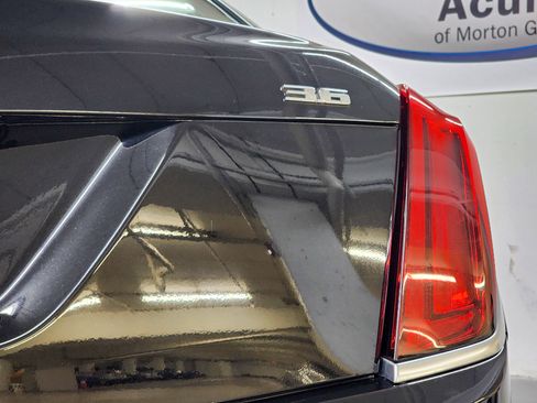 Used 2018 Cadillac CT6 Luxury image 16