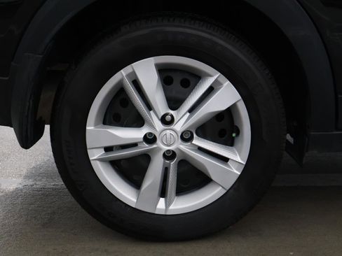 Used 2025 Nissan Kicks Play S image 8